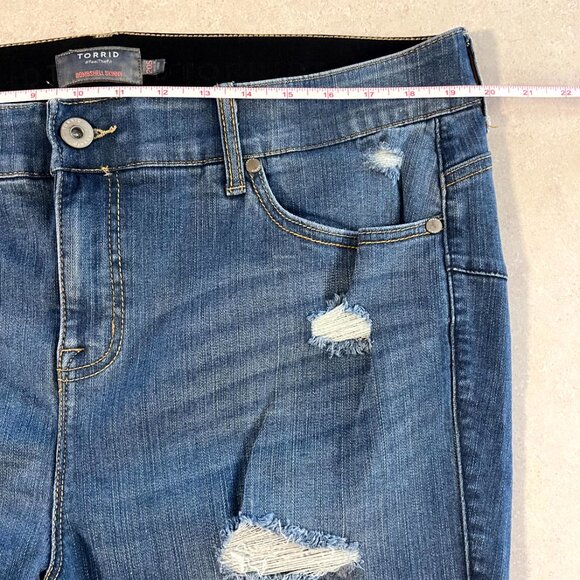 Torrid Women's Jeans Bombshell Skinny Premium Stretch 20S Distressed - Picture 8 of 9